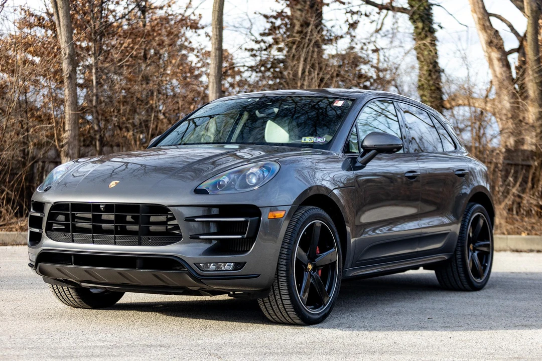 2016 Porsche Macan Turbo - Image 8 of 31