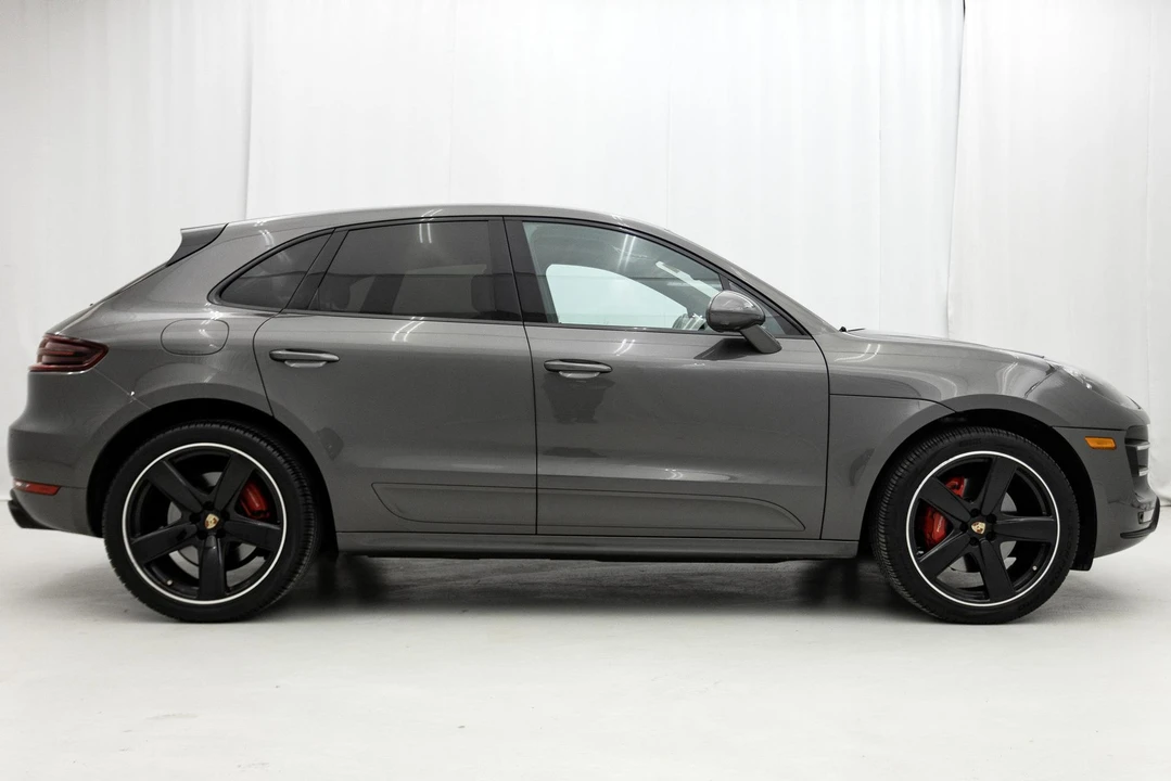 2016 Porsche Macan Turbo - Image 25 of 31