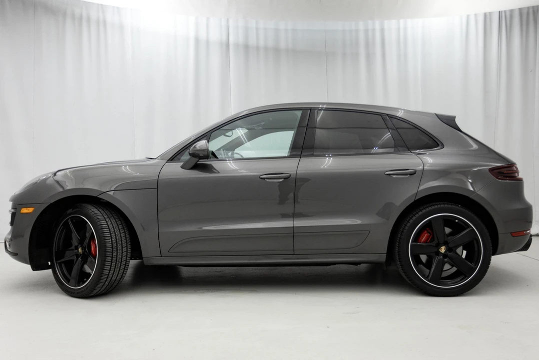 2016 Porsche Macan Turbo - Image 19 of 31