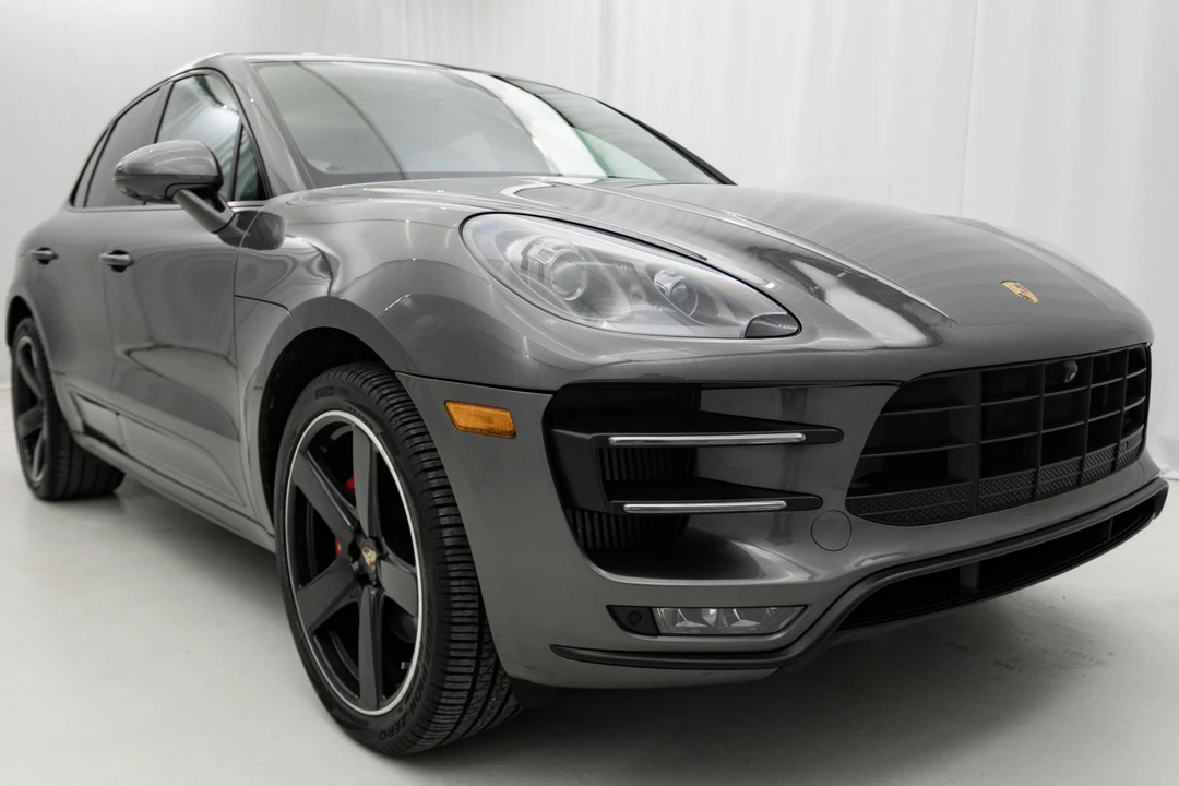 2016 Porsche Macan Turbo - Image 27 of 31