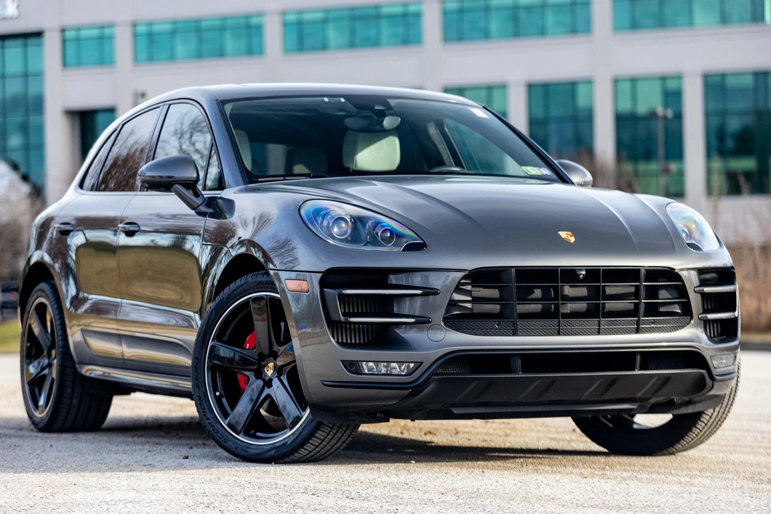 2016 Porsche Macan Turbo - Image 14 of 31