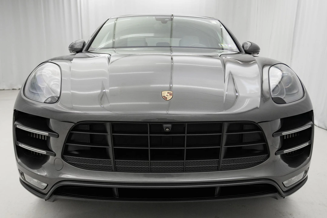 2016 Porsche Macan Turbo - Image 16 of 31