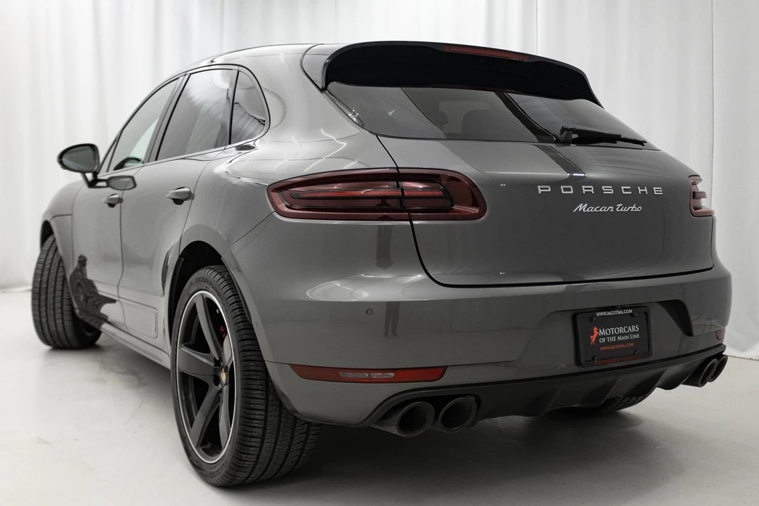 2016 Porsche Macan Turbo - Image 21 of 31