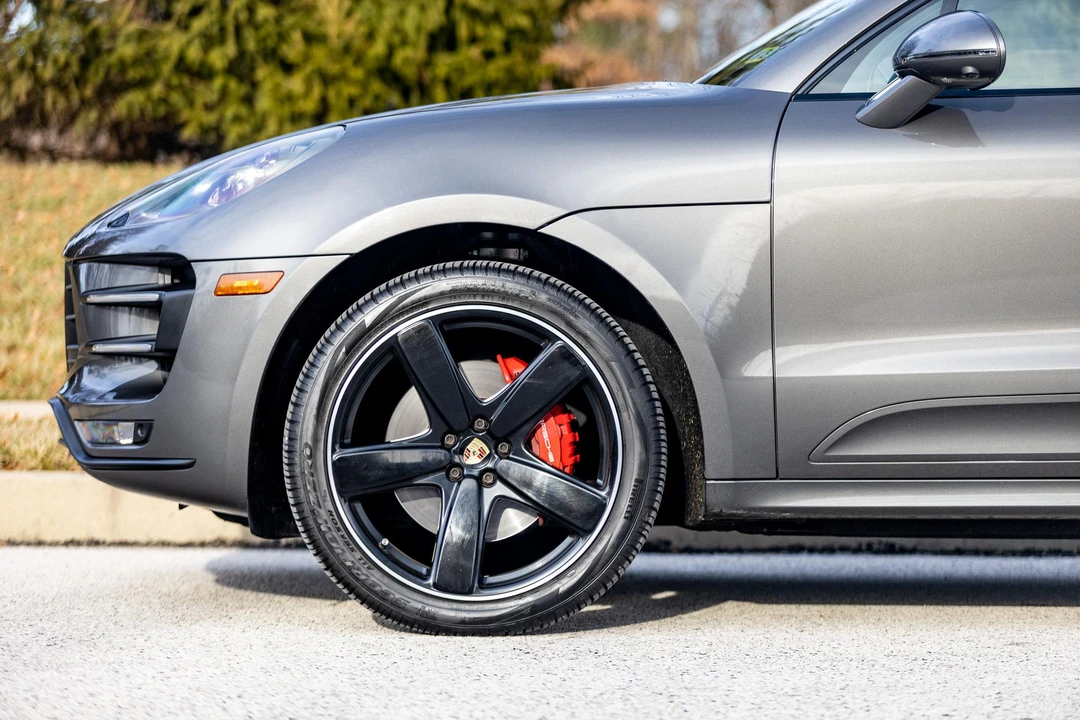 2016 Porsche Macan Turbo - Image 31 of 31