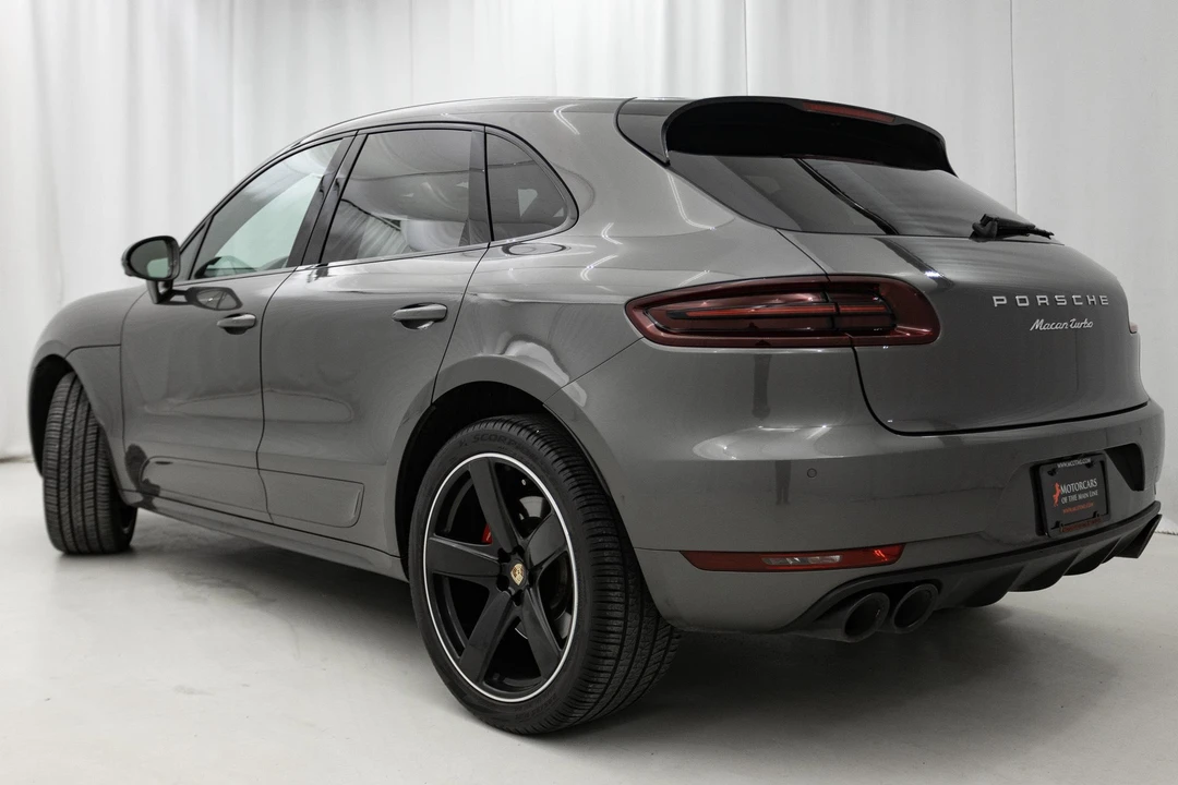 2016 Porsche Macan Turbo - Image 20 of 31