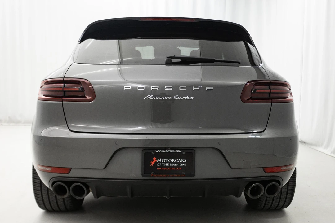 2016 Porsche Macan Turbo - Image 22 of 31