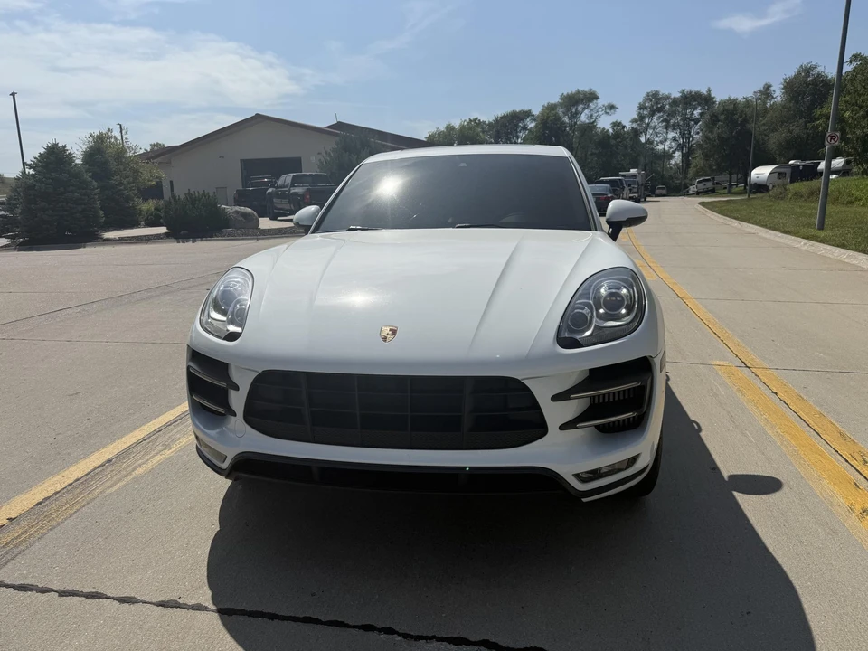 2016 Porsche Macan Turbo - Image 6 of 31