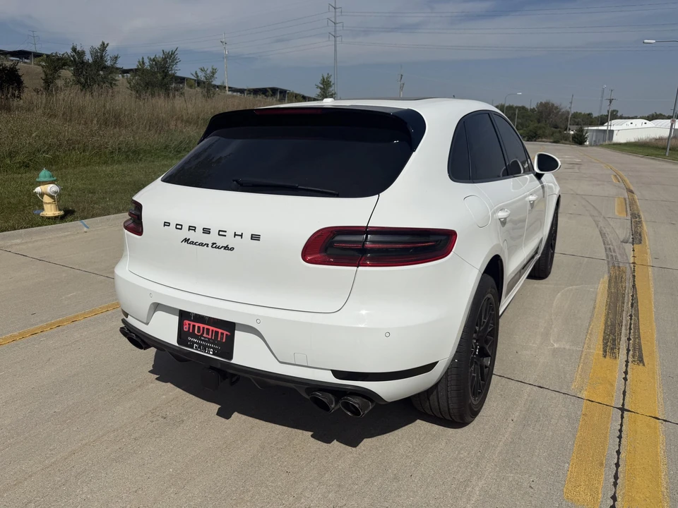 2016 Porsche Macan Turbo - Image 31 of 31