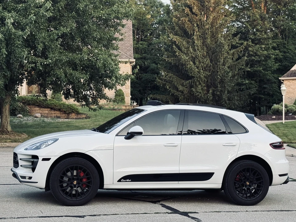2016 Porsche Macan Turbo - Image 6 of 31