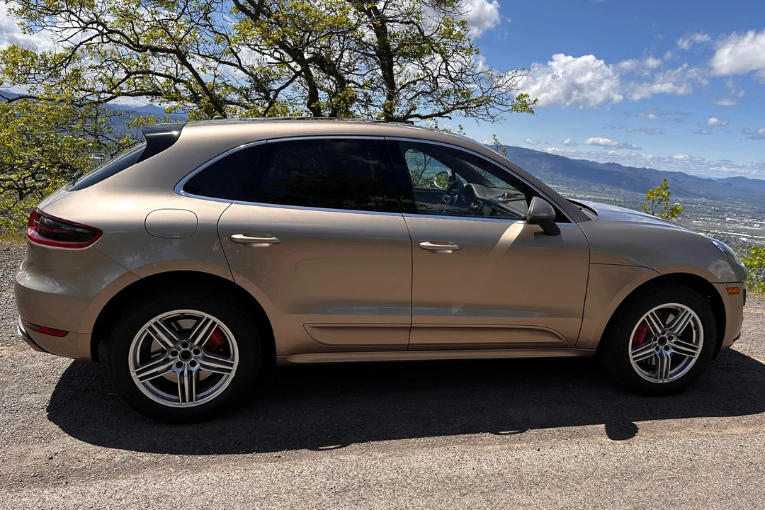 2016 Porsche Macan Turbo - Image 3 of 31