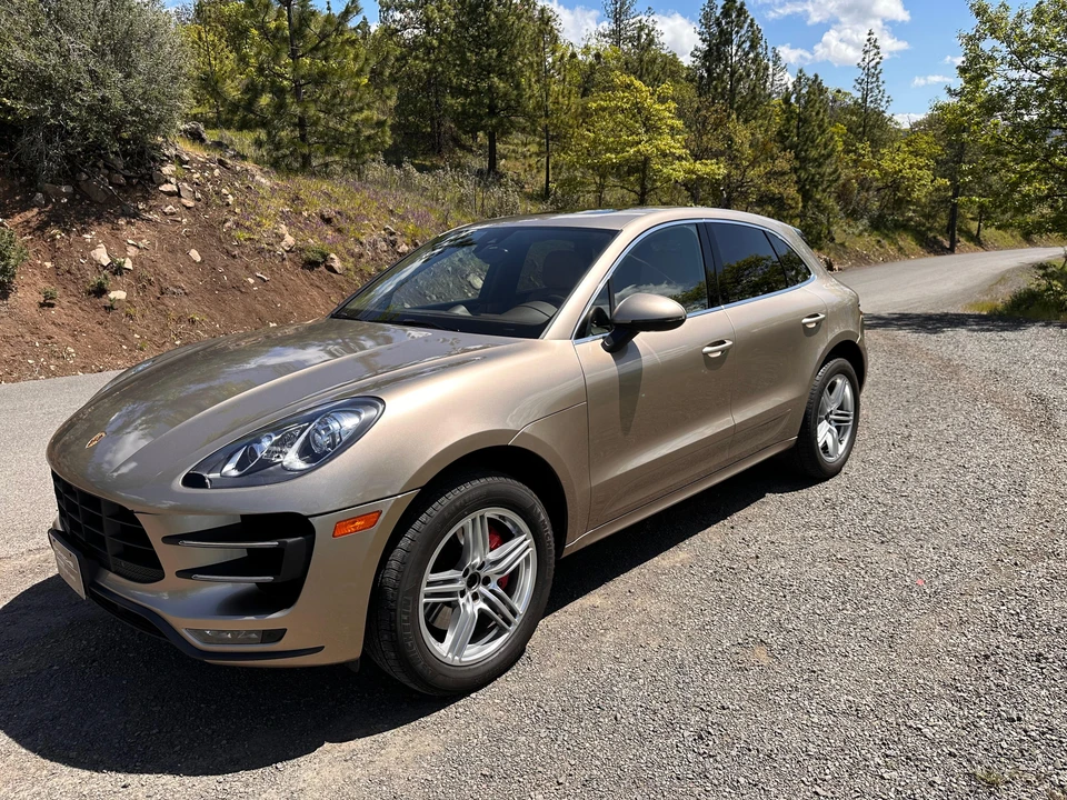 2016 Porsche Macan Turbo - Image 10 of 31