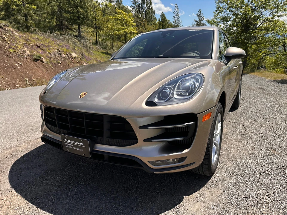2016 Porsche Macan Turbo - Image 8 of 31