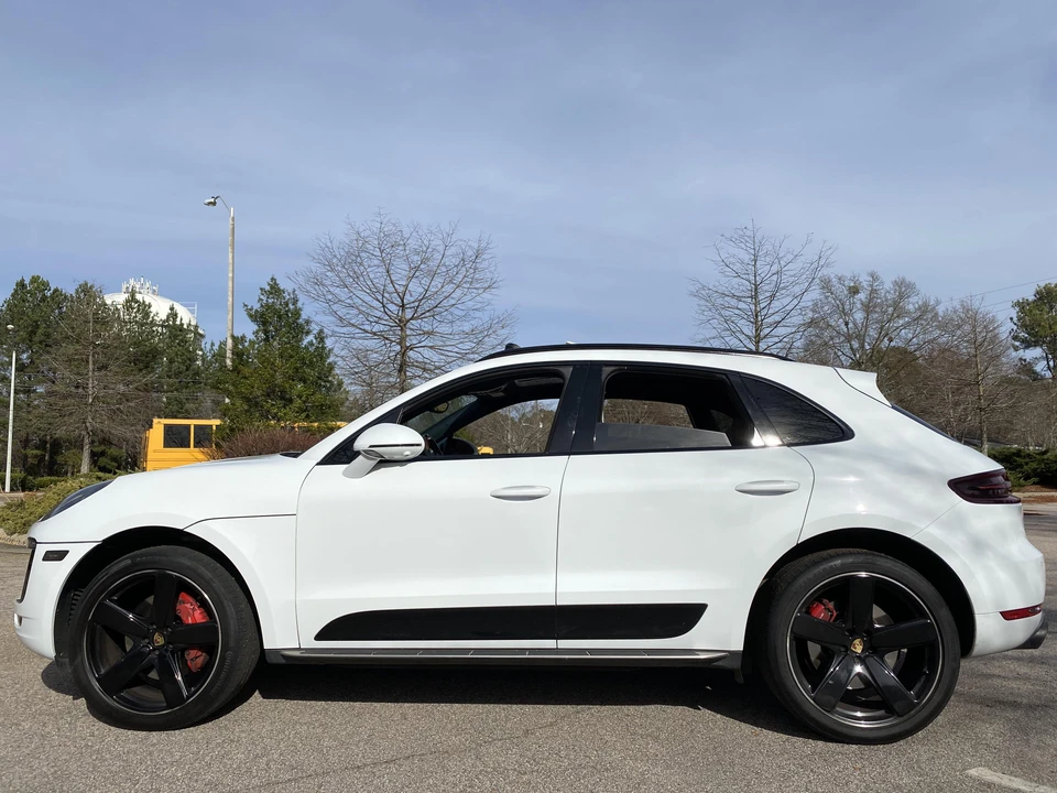 2016 Porsche Macan Turbo - Image 9 of 31