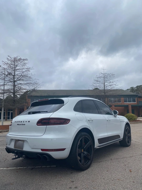 2016 Porsche Macan Turbo - Image 15 of 31