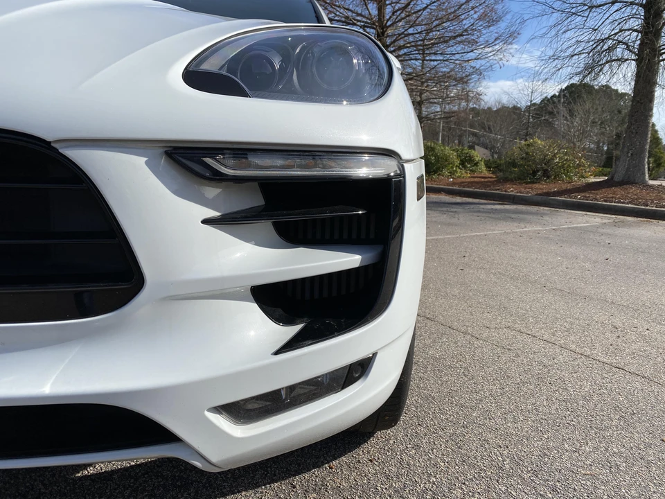 2016 Porsche Macan Turbo - Image 23 of 31