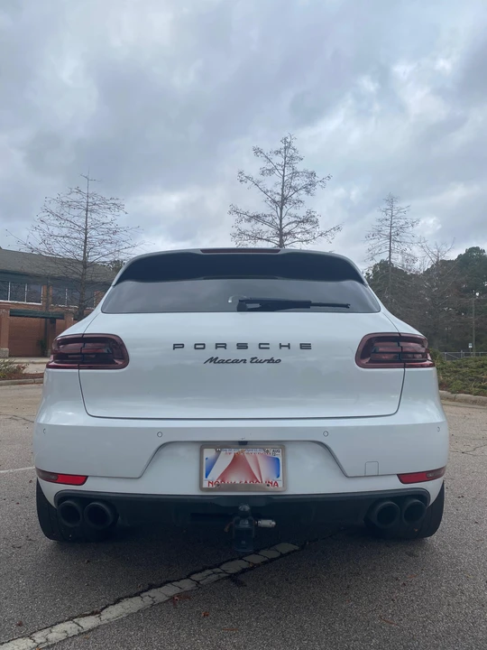 2016 Porsche Macan Turbo - Image 13 of 31