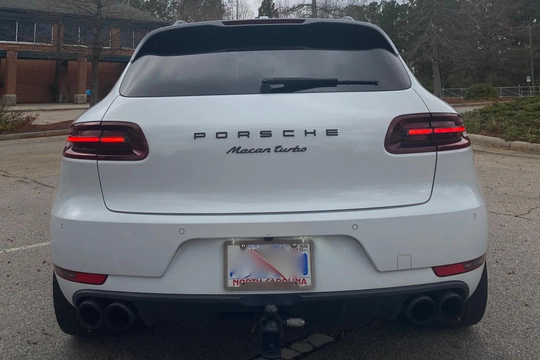 2016 Porsche Macan Turbo - Image 5 of 31