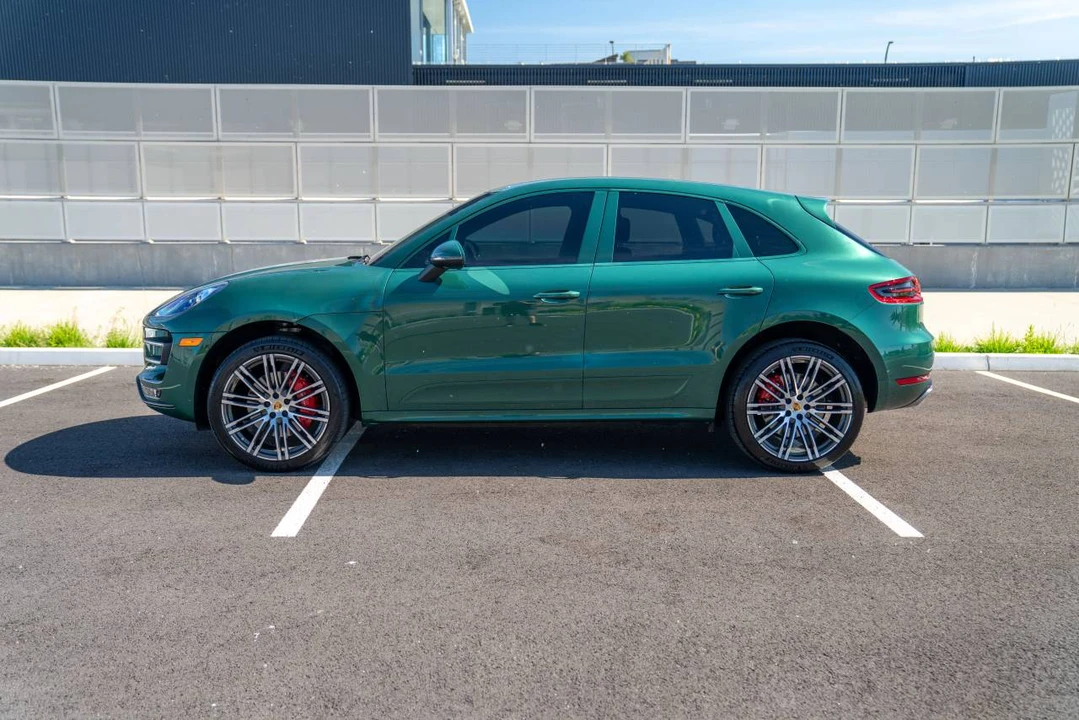 2016 Porsche Macan Turbo - Image 2 of 5