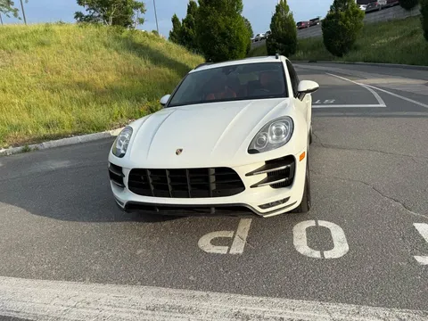 2016 Porsche Macan Turbo - Image 4 of 20