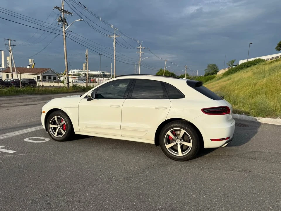 2016 Porsche Macan Turbo - Image 11 of 20