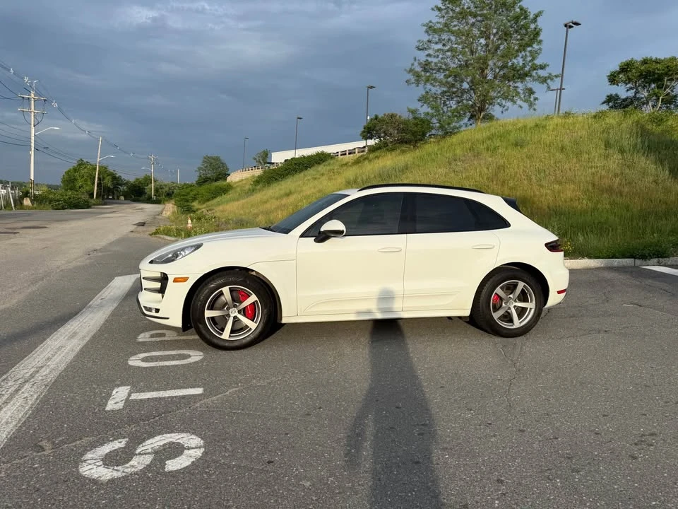 2016 Porsche Macan Turbo - Image 12 of 20