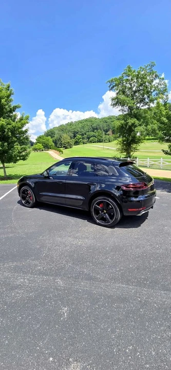 2016 Porsche Macan Turbo - Image 20 of 21