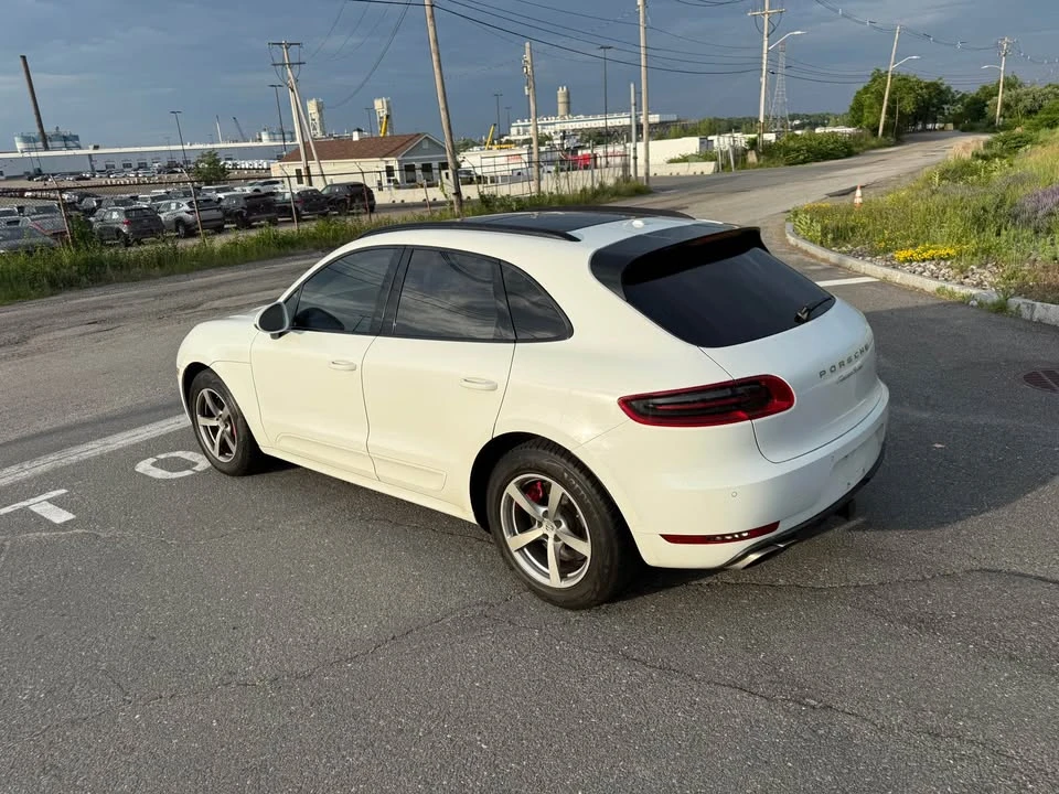 2016 Porsche Macan Turbo - Image 10 of 20