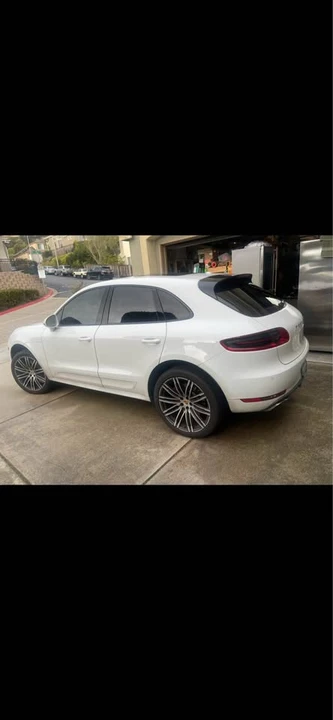 2016 Porsche Macan Turbo - Image 4 of 9
