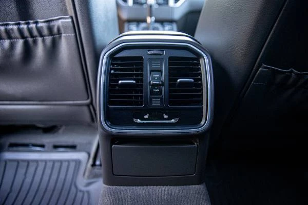 2016 Porsche Macan S - Image 13 of 20
