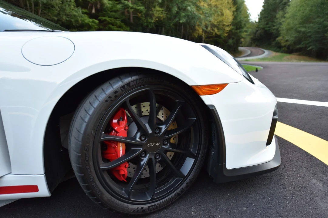 2016 Porsche 981 Cayman GT4 - Image 18 of 18