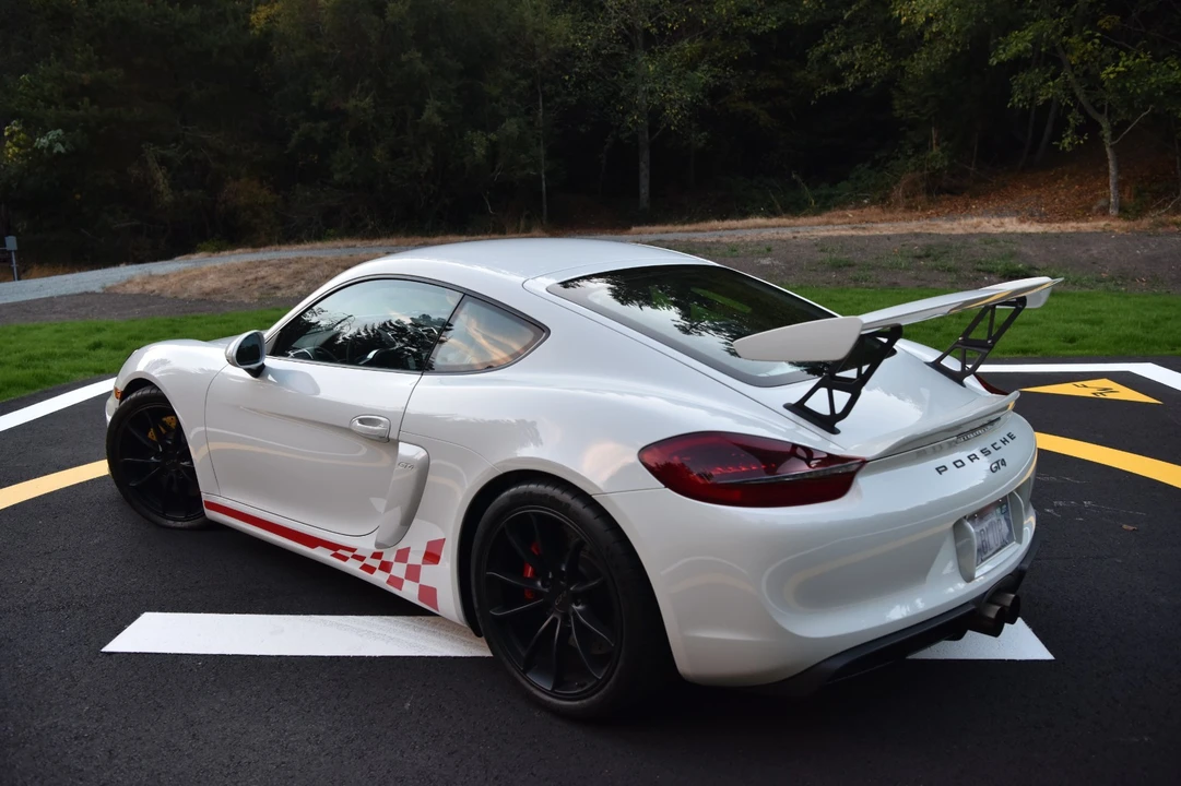 2016 Porsche 981 Cayman GT4 - Image 6 of 18