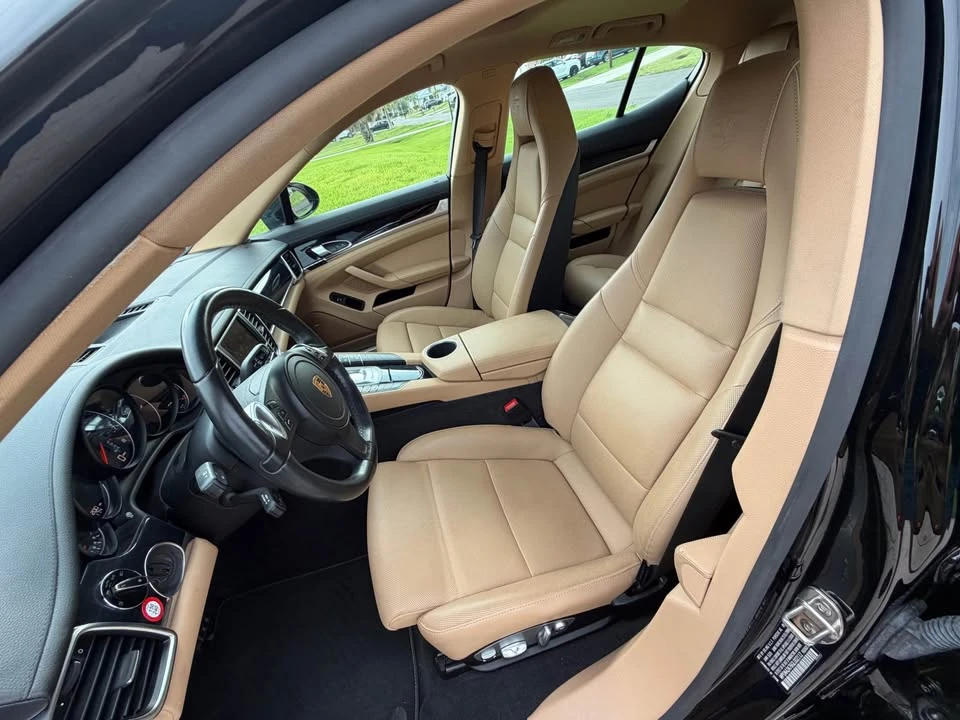 2016 Porsche Panamera - Image 6 of 10