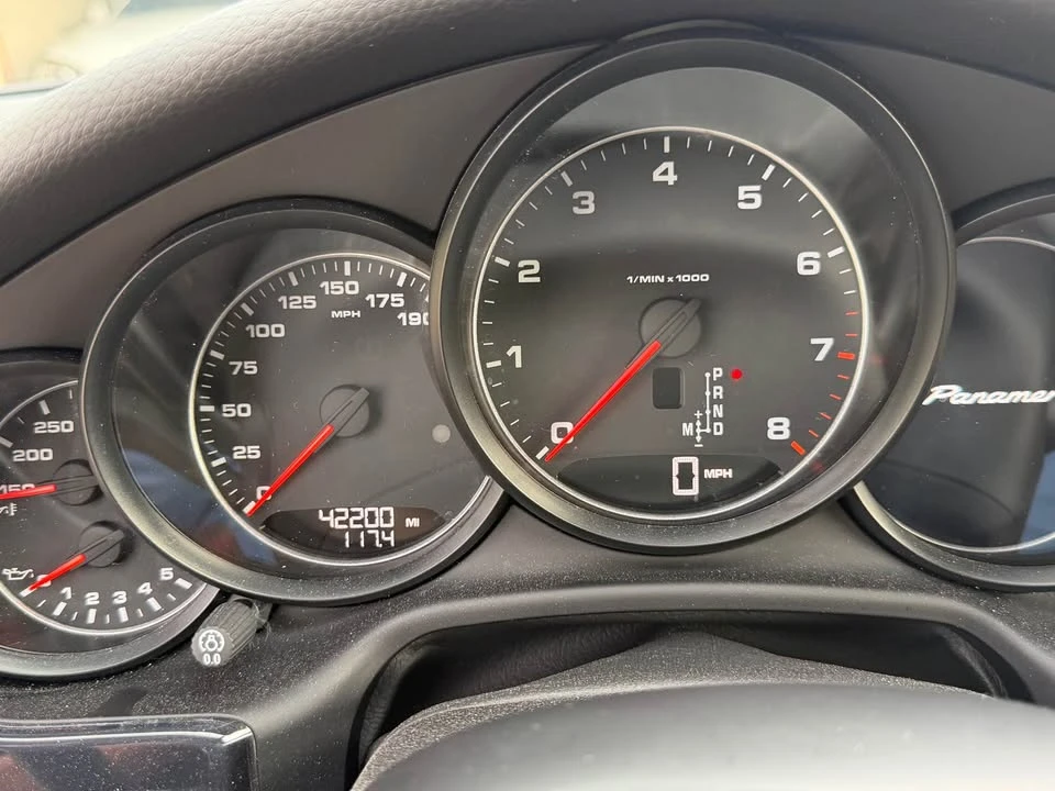 2016 Porsche Panamera - Image 7 of 10