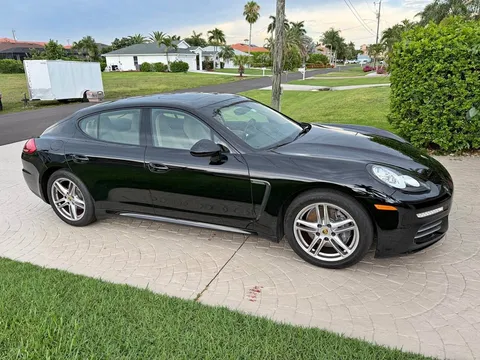 2016 Porsche Panamera