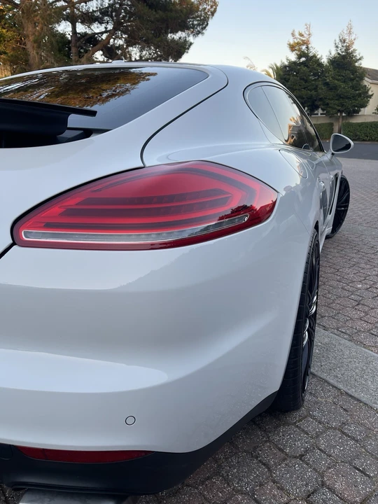 2016 Porsche 970 Panamera - Image 10 of 21