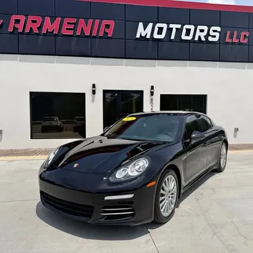 2016 Porsche Panamera 4