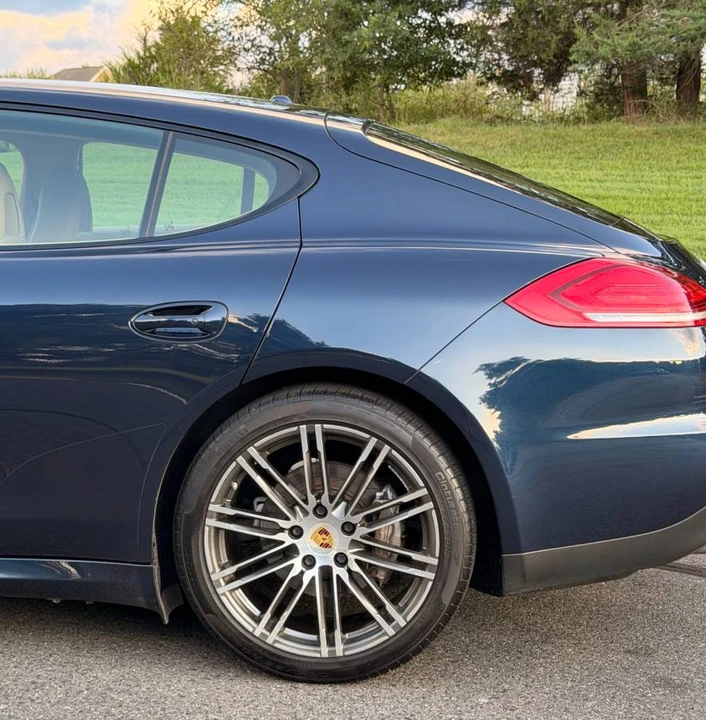2016 Porsche 970 Panamera - Image 10 of 24