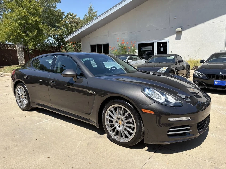 2016 Porsche 970 Panamera - Image 2 of 21
