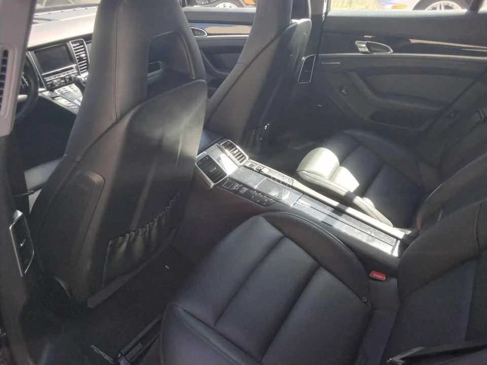 2016 Porsche 970 Panamera - Image 8 of 12