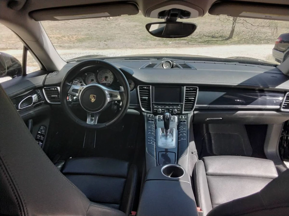 2016 Porsche 970 Panamera - Image 11 of 12