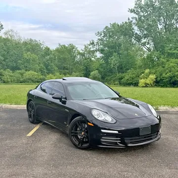 2016 Porsche Panamera 4 Edition Sedan 4D