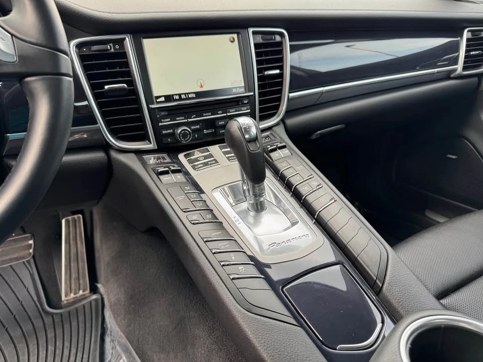 2016 Porsche 970 Panamera - Image 11 of 20