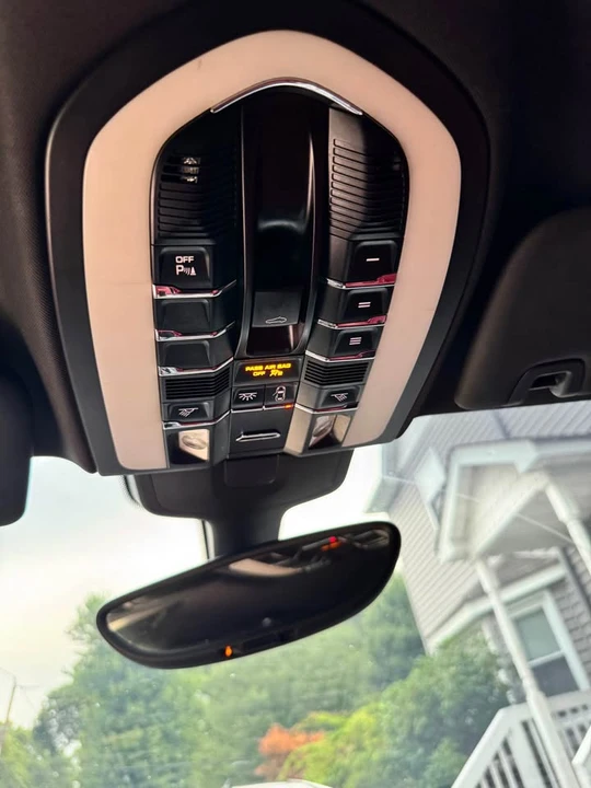 2016 Porsche 970 Panamera - Image 13 of 15