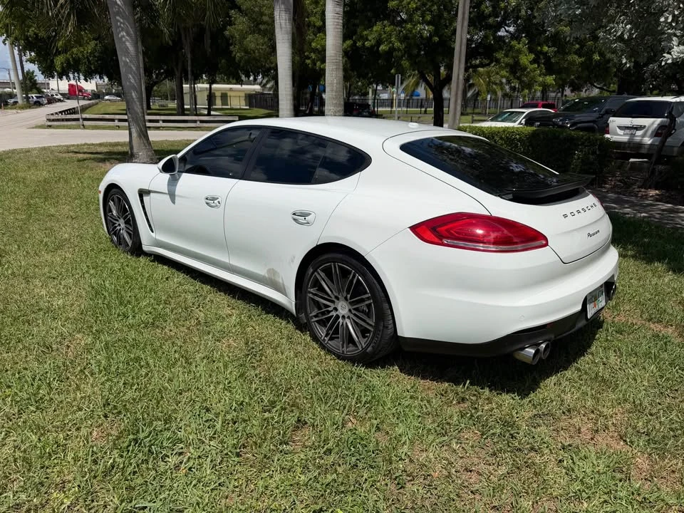 2016 Porsche 970 Panamera - Image 3 of 16