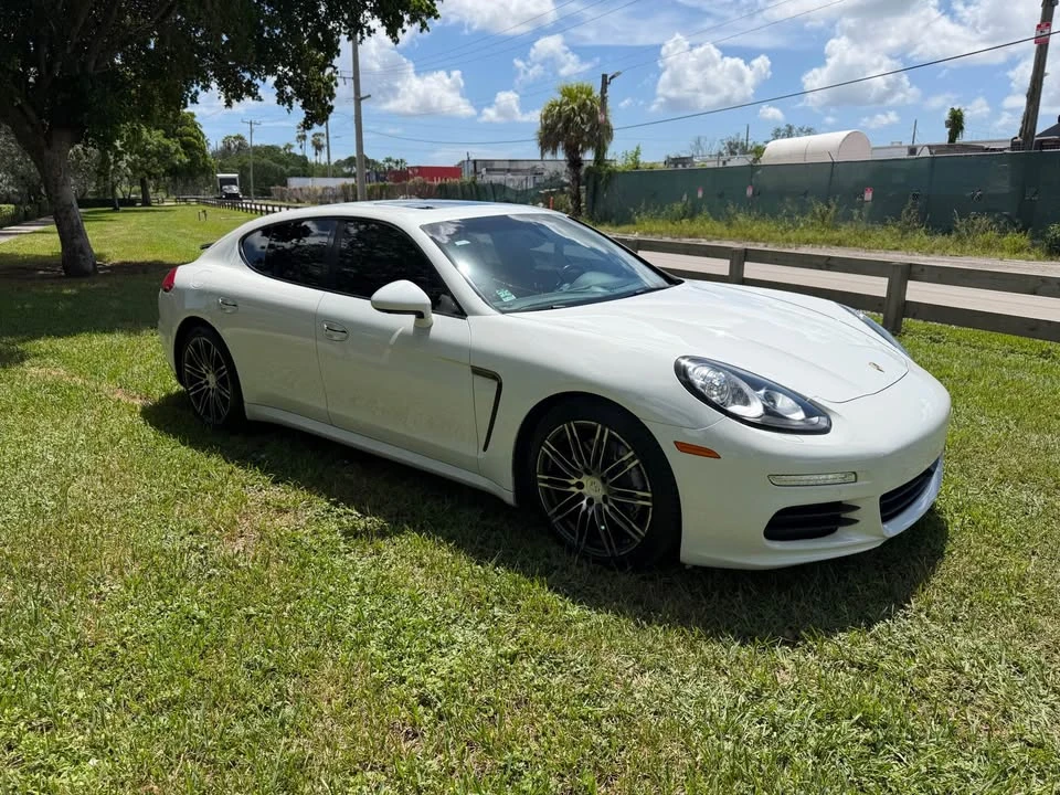 2016 Porsche 970 Panamera - Image 7 of 16