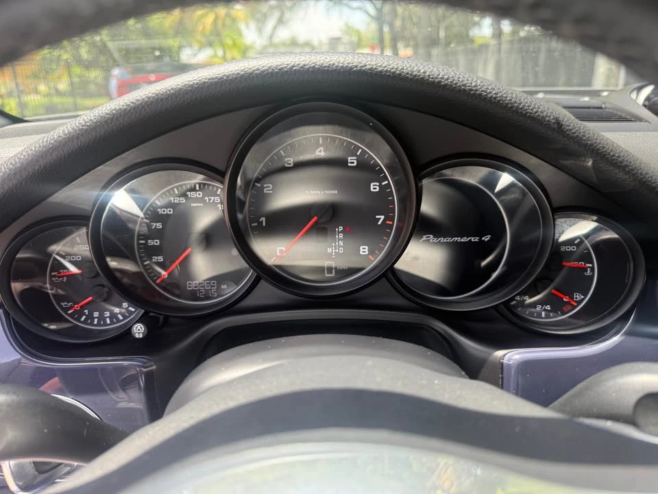 2016 Porsche 970 Panamera - Image 13 of 14
