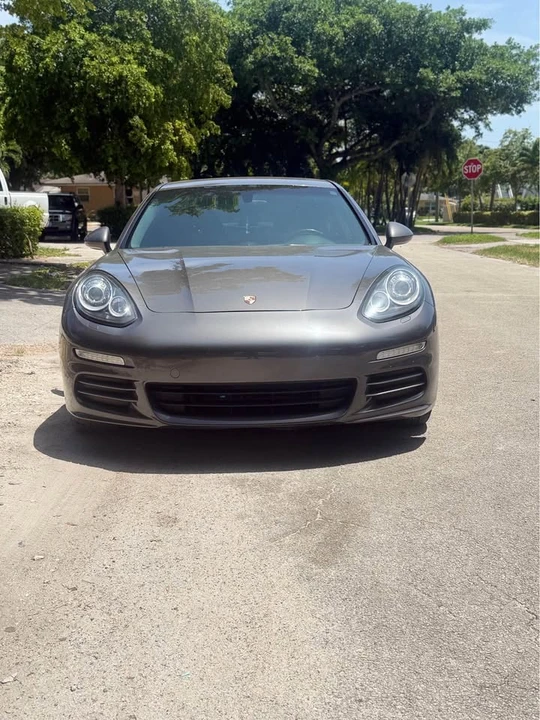 2016 Porsche 970 Panamera - Image 2 of 14