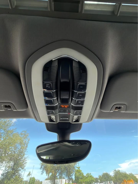 2016 Porsche 970 Panamera - Image 13 of 14