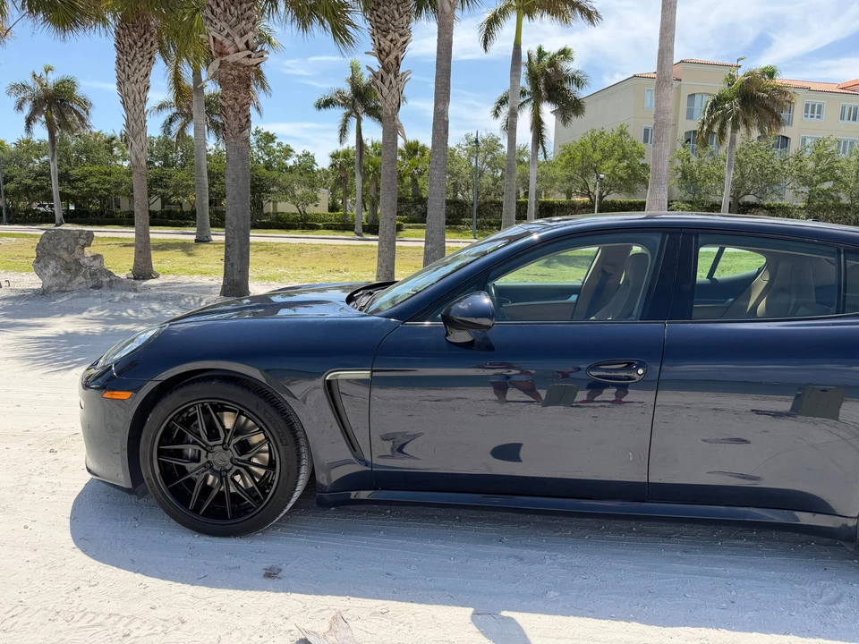 2016 Porsche 970 Panamera - Image 16 of 31