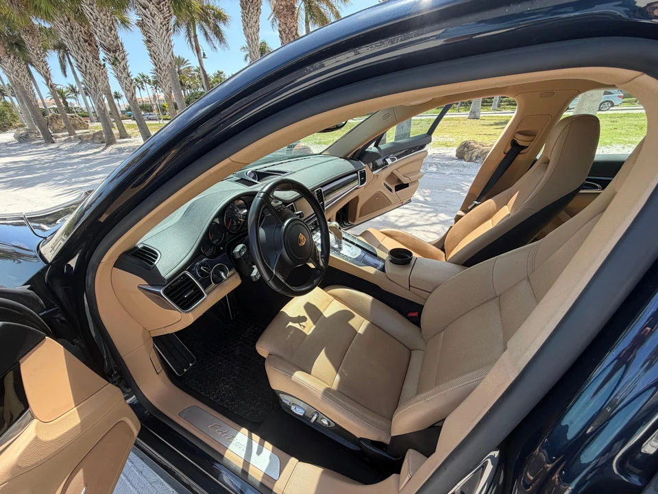 2016 Porsche 970 Panamera - Image 24 of 31